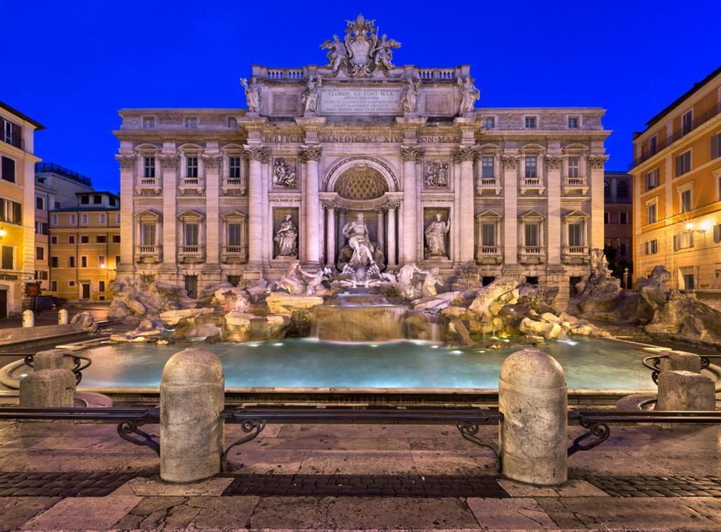 Anna Trevi - Luxury In Appartamento Roma